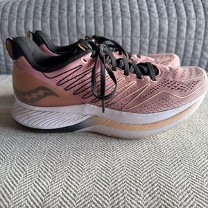 Saucony Endorphin Shift Women's Pink Running Shoes Size 9